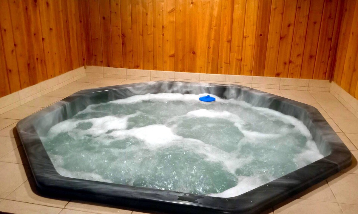 Bessemer Condo | Trail View 2: Central Air, Private Hot Tub, Theater, Massage, Sauna, Mtn. Views