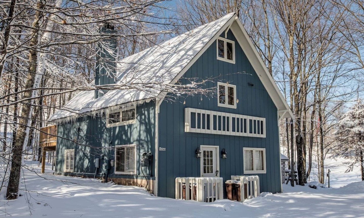 Bessemer Ski Chalet | Trailside Vacation Home with One of the Best Views in the U.P. of Ski Slopes