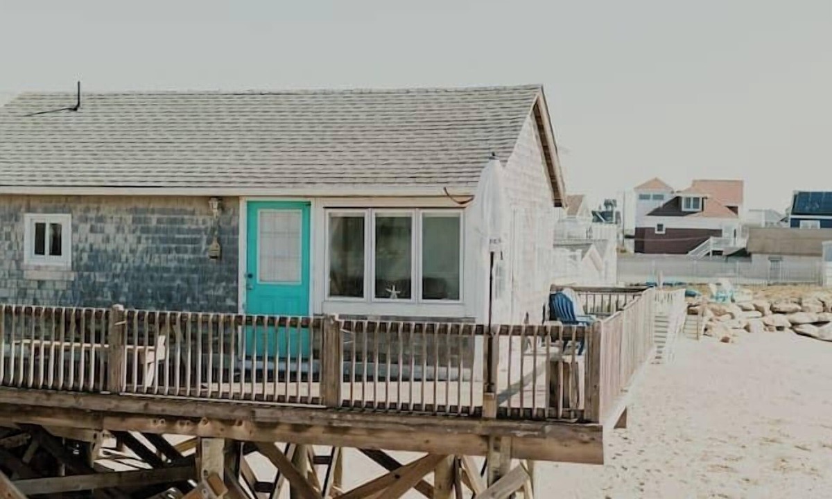 Matunuck House | Trestles Beach Front Cottage