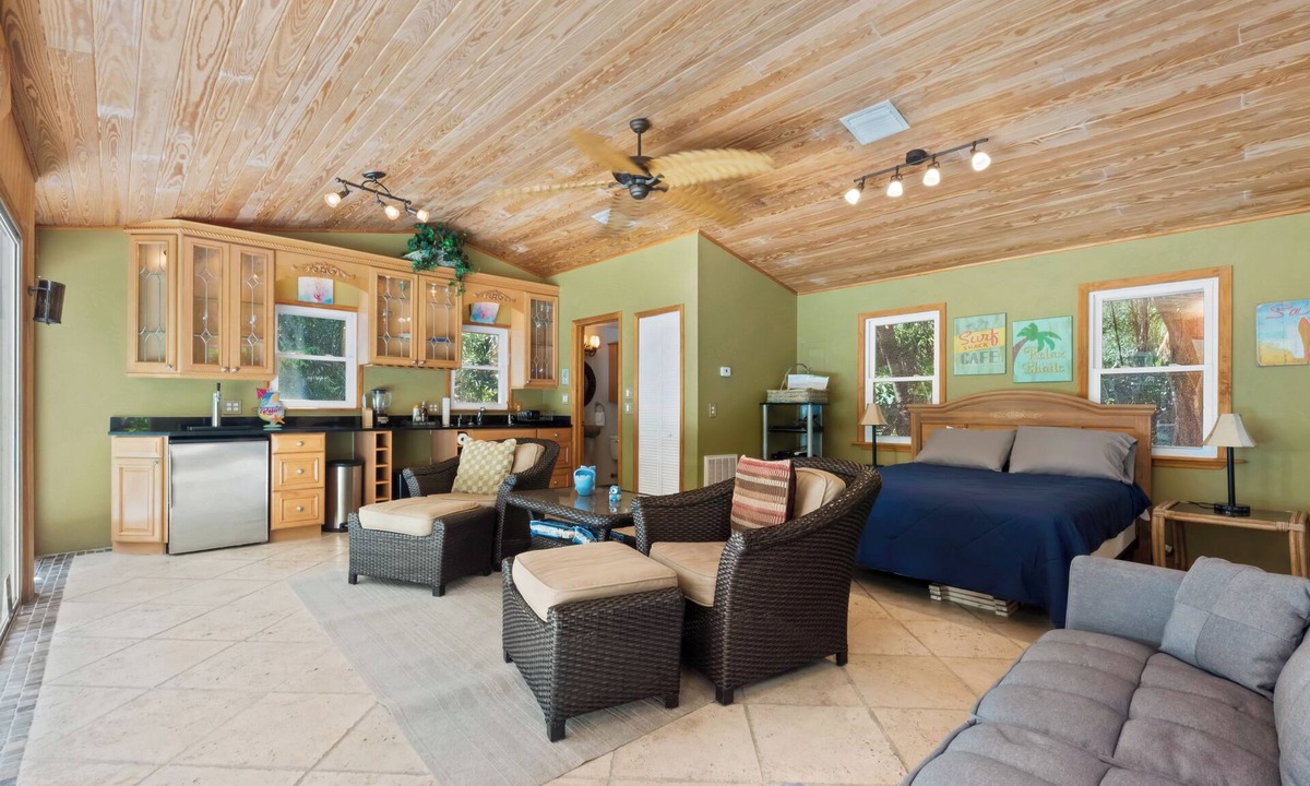 Stuart Cottage | Tropical Oasis Pool House with full bath and full access to pool.