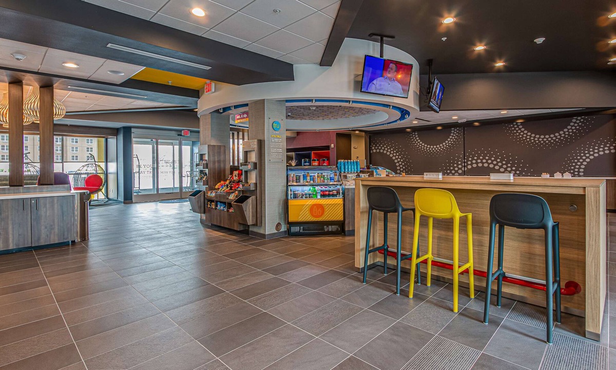 Clarksville Hotel | Tru by Hilton Clarksville, TN