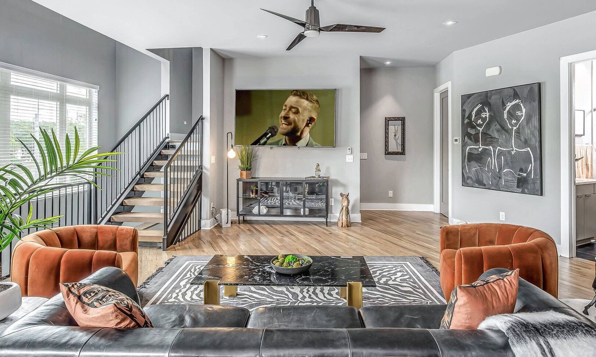 Haynes Area House | Twin Skies - 2 Townhomes - Mins to Broadway