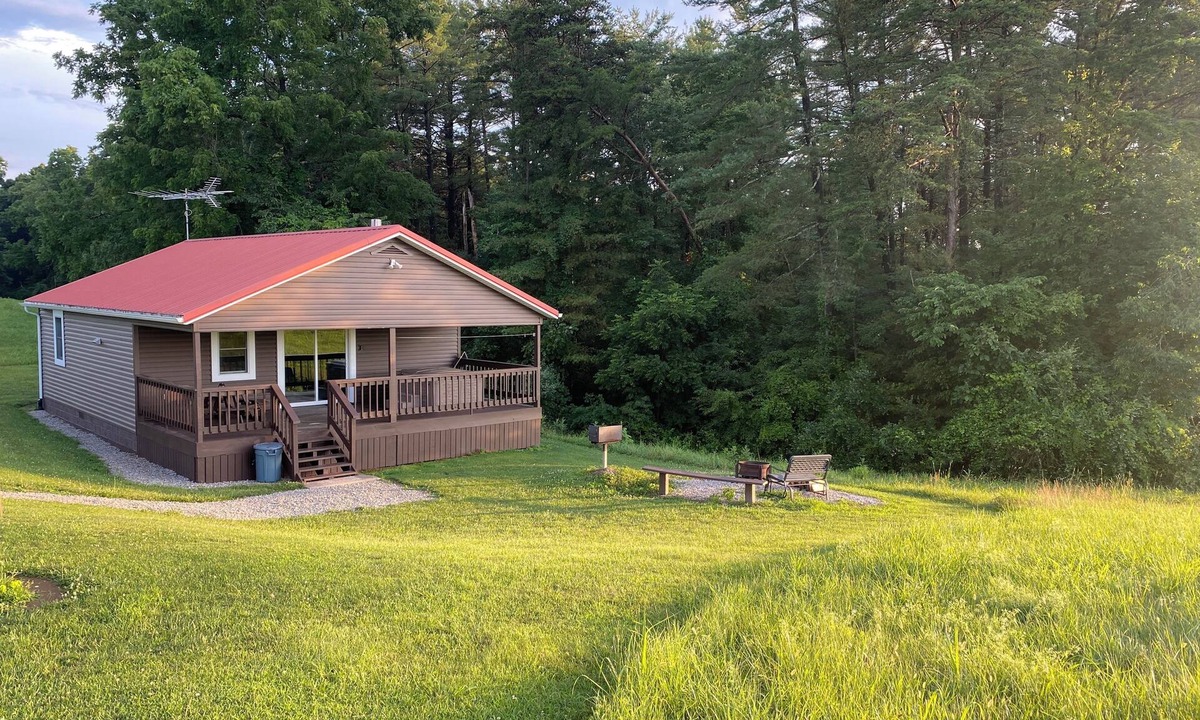 Logan Cottage | Two bedroom cabin with hot tub and sunset views