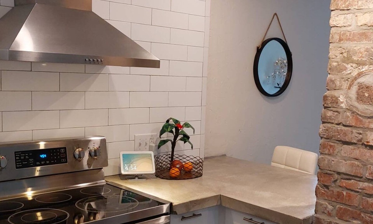 Upper Oakmont House | U.S. Open Charming 2-bedroom house with AC, WiFi in pleasant Oakmont
