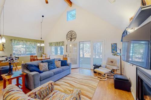 Glen Arbor House | Uncle Warren's Retreat