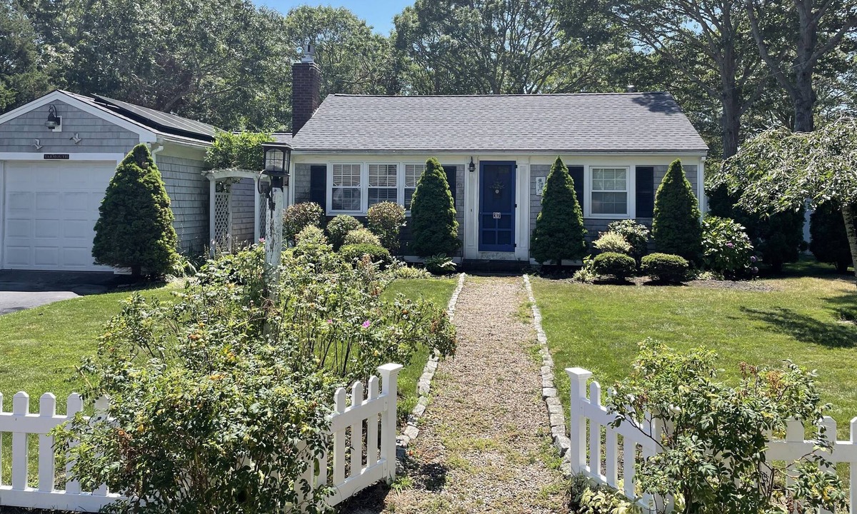 Bass River Cottage | Updated clean home near best beaches, restaurants, & fun! Perfect location!