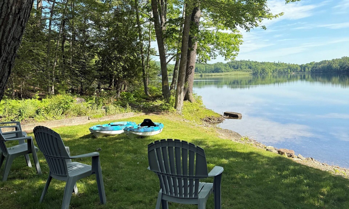 Bucksport Cottage | Upscale Lakefront Cottage - Kayaks, Jacuzzi for 2, A/C, Great Location!