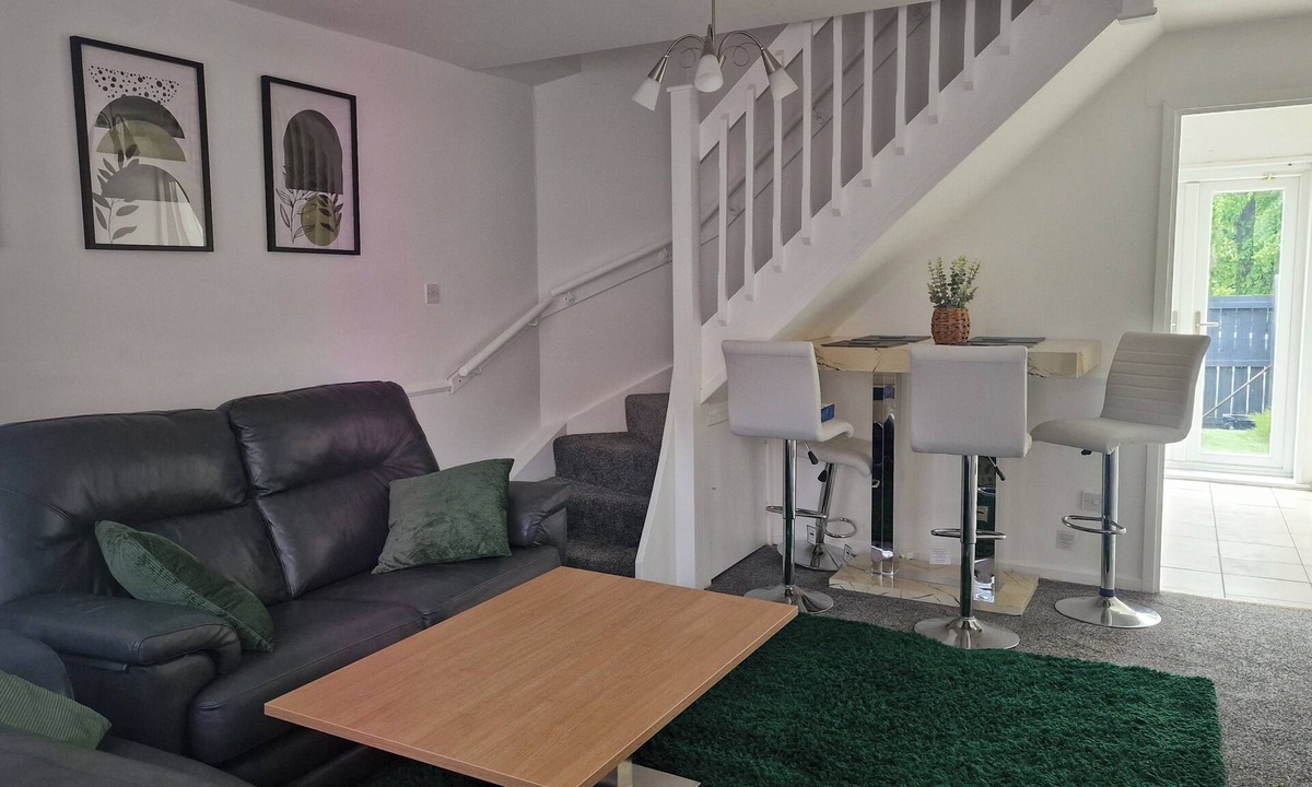 Newcastle-upon-Tyne House | Urban Retreat in Newcastle- Pet friendly- Garden