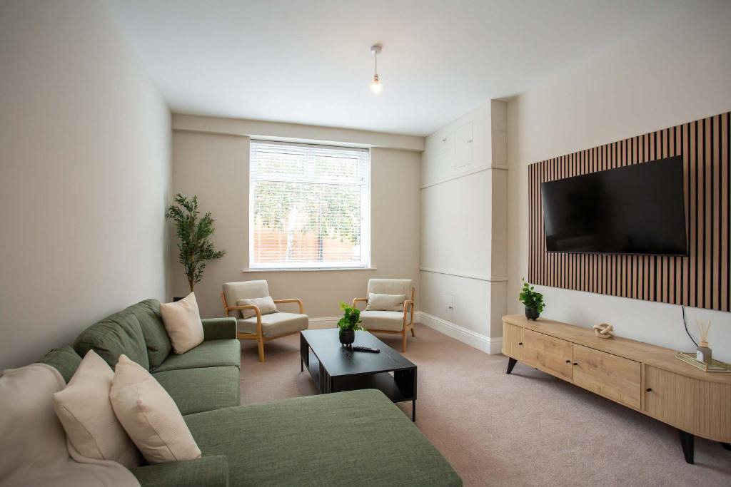 Blyth House | Vacant Nests The Durban Wi-Fi Free parking