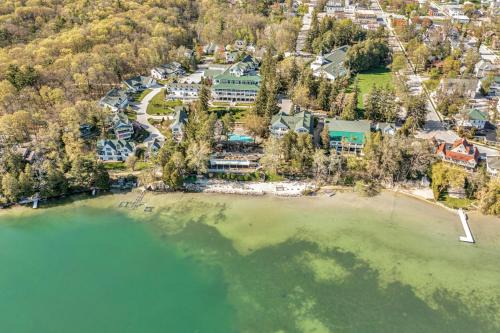 Elkhart Lake Apartment | Victorian Inn Elkhart Lake
