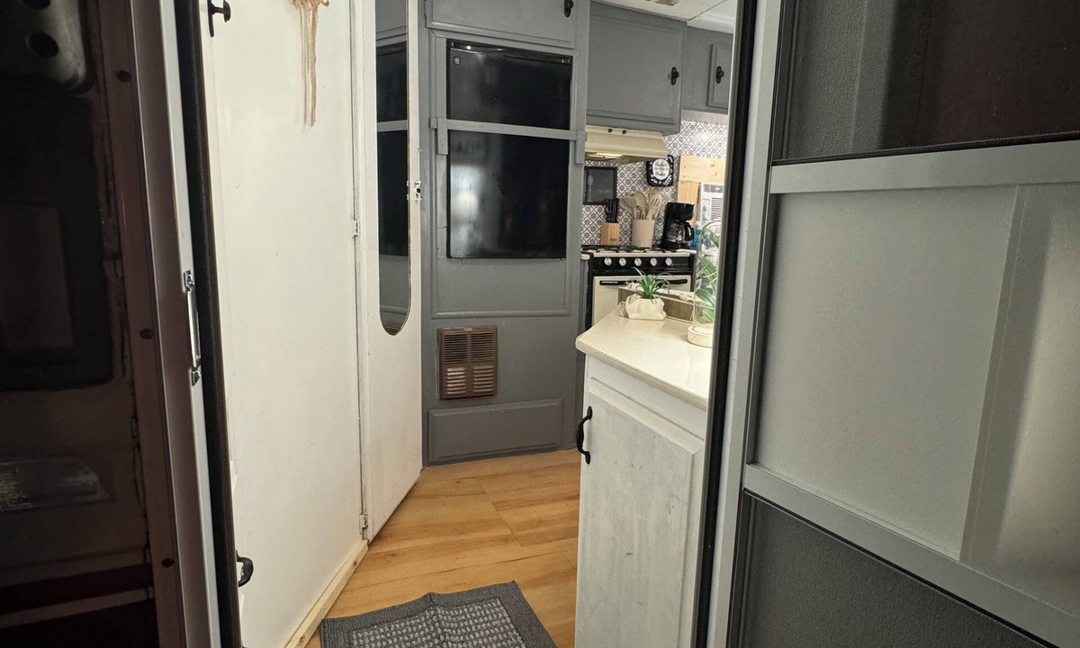 Versailles House | Vintage Vibes: Quaint Camper Escape