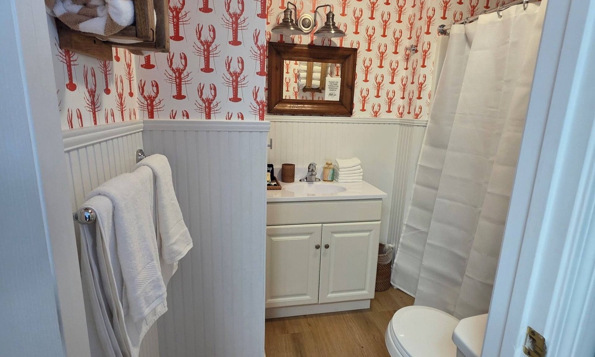 Old Orchard Beach Apartment | Walk to everything - Beach, Pier, Restaurants, and Amusements!