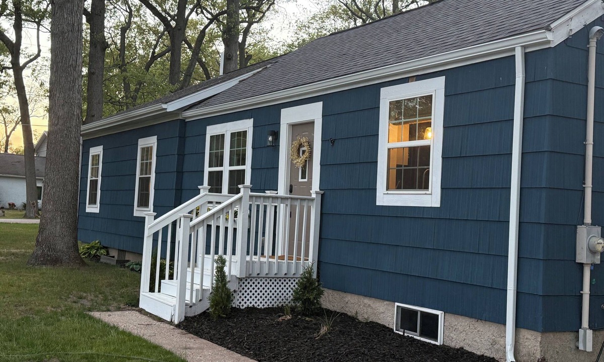 Spring Lake Cottage | Walk to the beach! Charming 3-bedroom in historic cottage district; fenced yard.