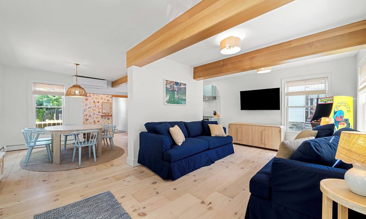 Marblehead House | Walkable Harbor Home: 3 miles to Salem, Dog Friendly, Fenced Yard, Parking