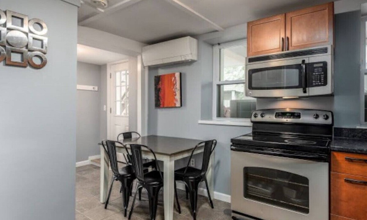 Portland Apartment | Walking Distance to Old Port | Sleeps 4