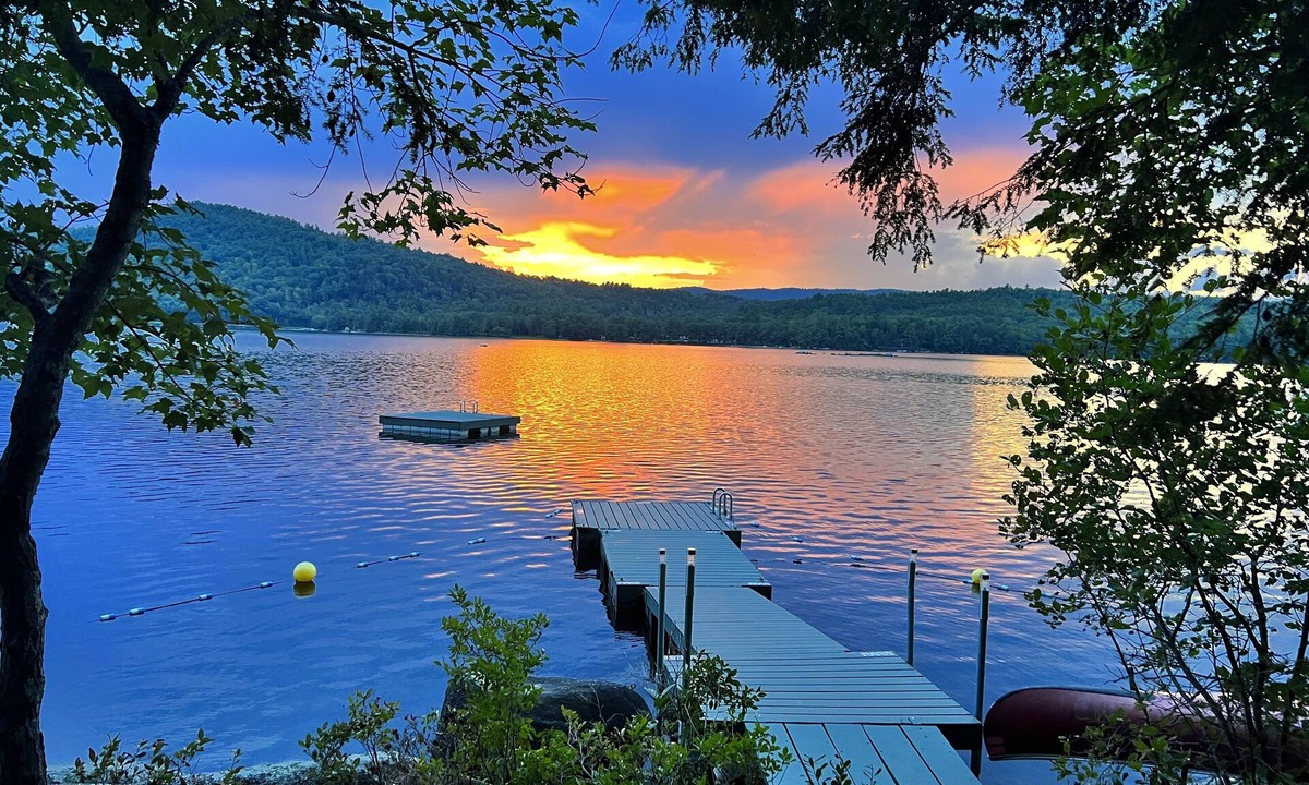 Waterford House | Waterford Lakefront Home on Keoka Lake, 4BD/3BA w/pool table