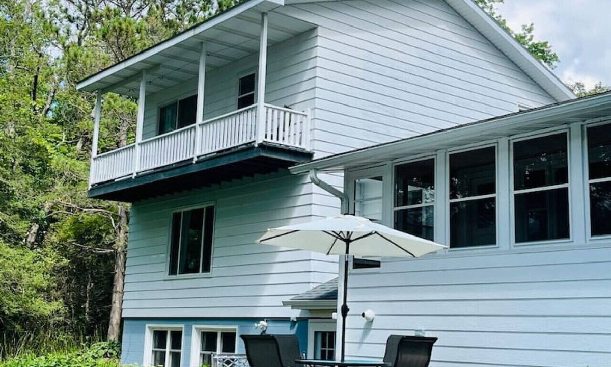 Wisconsin Dells House | Waterfront Breezeway Bay 2