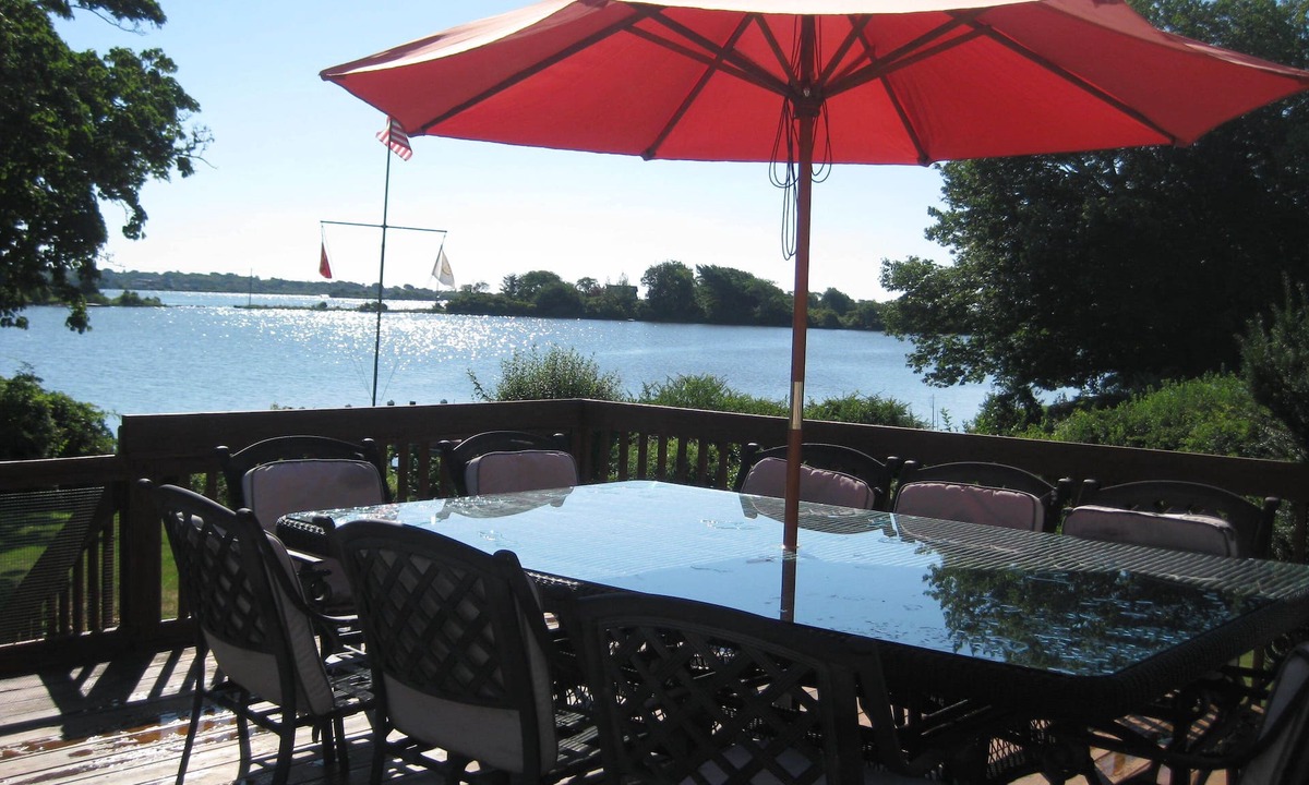 Charlestown House | Waterfront Cottage With Beautiful Views! Bring Your Kayak!