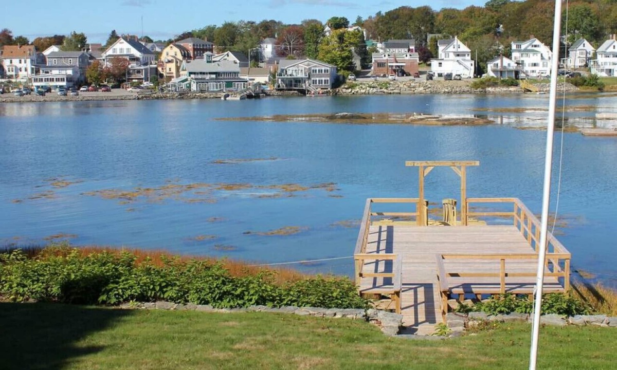 Boothbay Harbor House | Waterfront Home at Head of Boothbay Harbor
