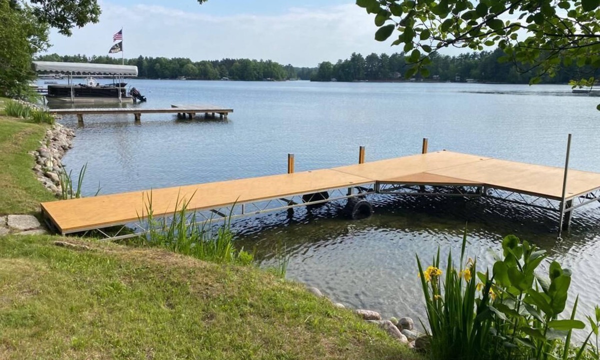 Waupaca House | Waterfront house on Miner Lake- Waupaca Chain