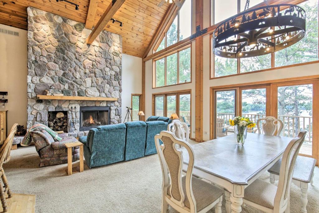 Lake Tomahawk House | Waterfront Lake Tomahawk Cabin w/Game Room!