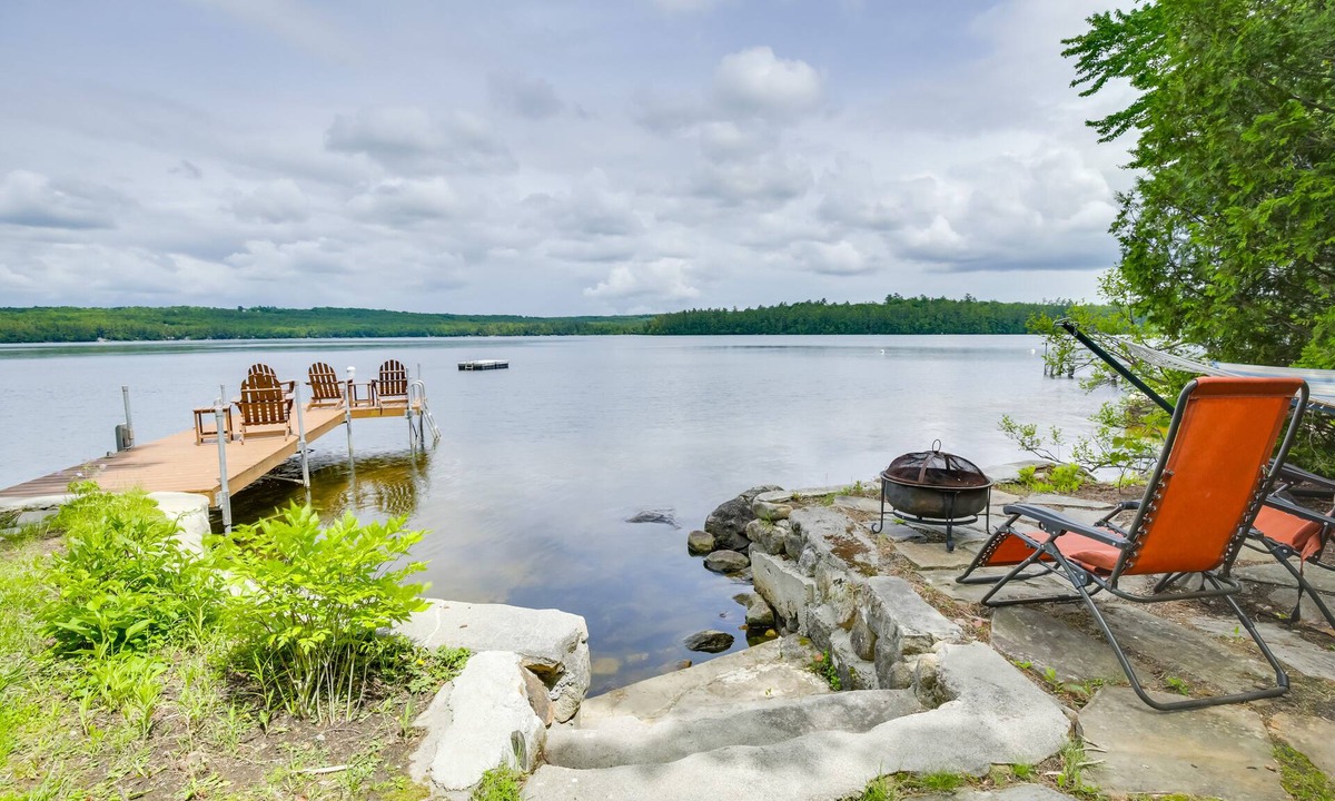 Raymond Cottage | Waterfront Raymond Vacation Rental w/Boat Dock!