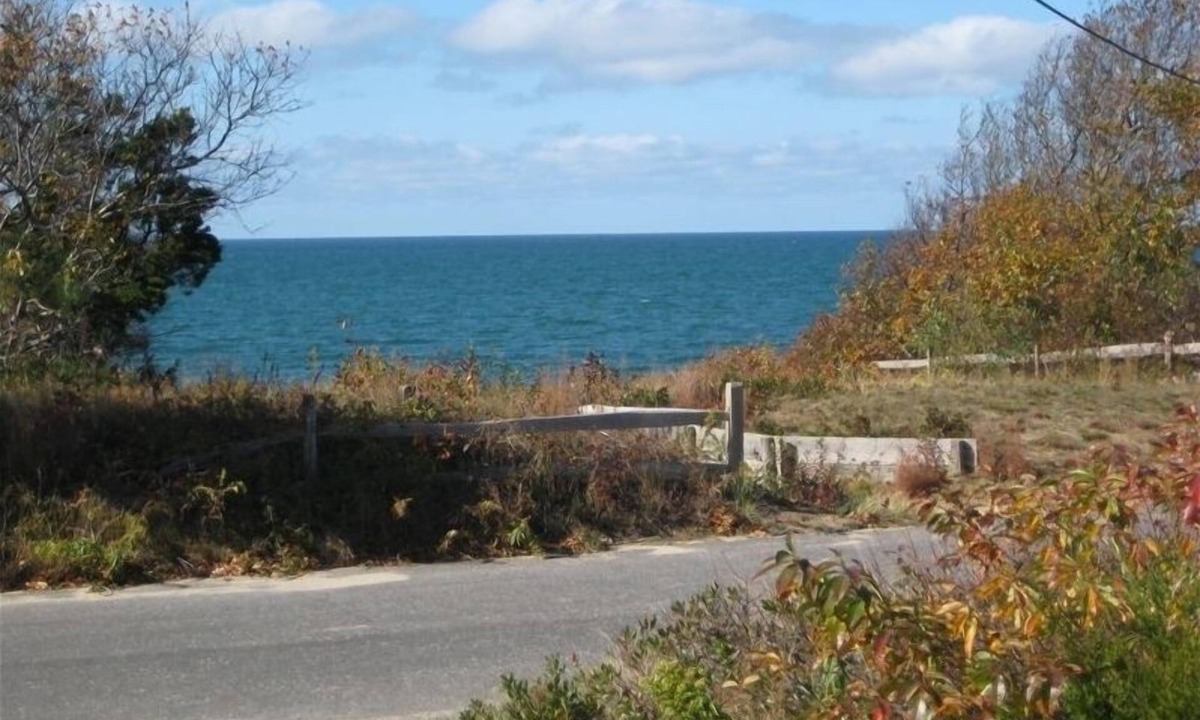 North Eastham House | Waterview, 4 BR, 100 Feet from Private Eastham Bayside Beach!