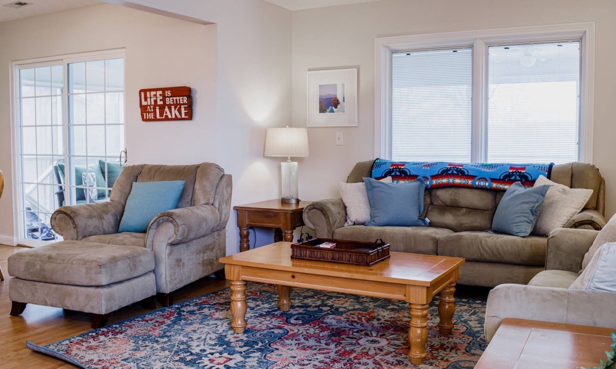 Bronston Condo | Welcome to Lake Home at the Tee Box – Your Lake Home Away From Hom