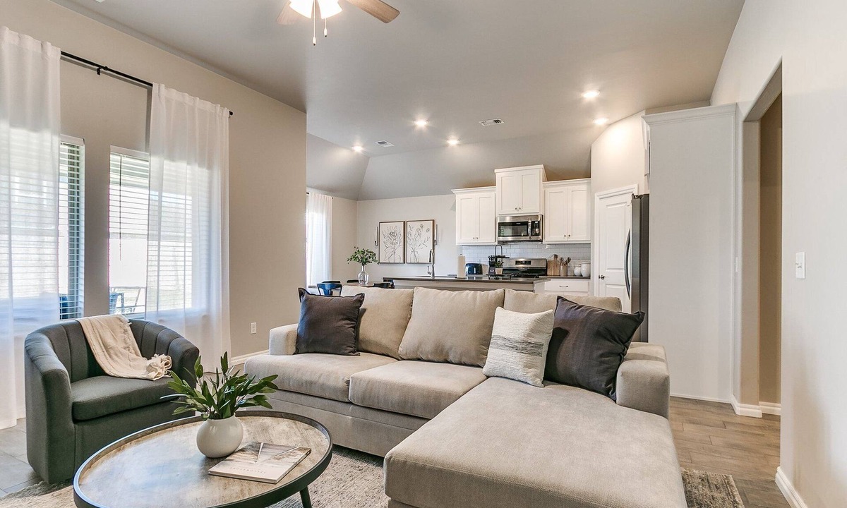 Edmond House | Welcoming Welling: A Family-Friendly Gated Getaway