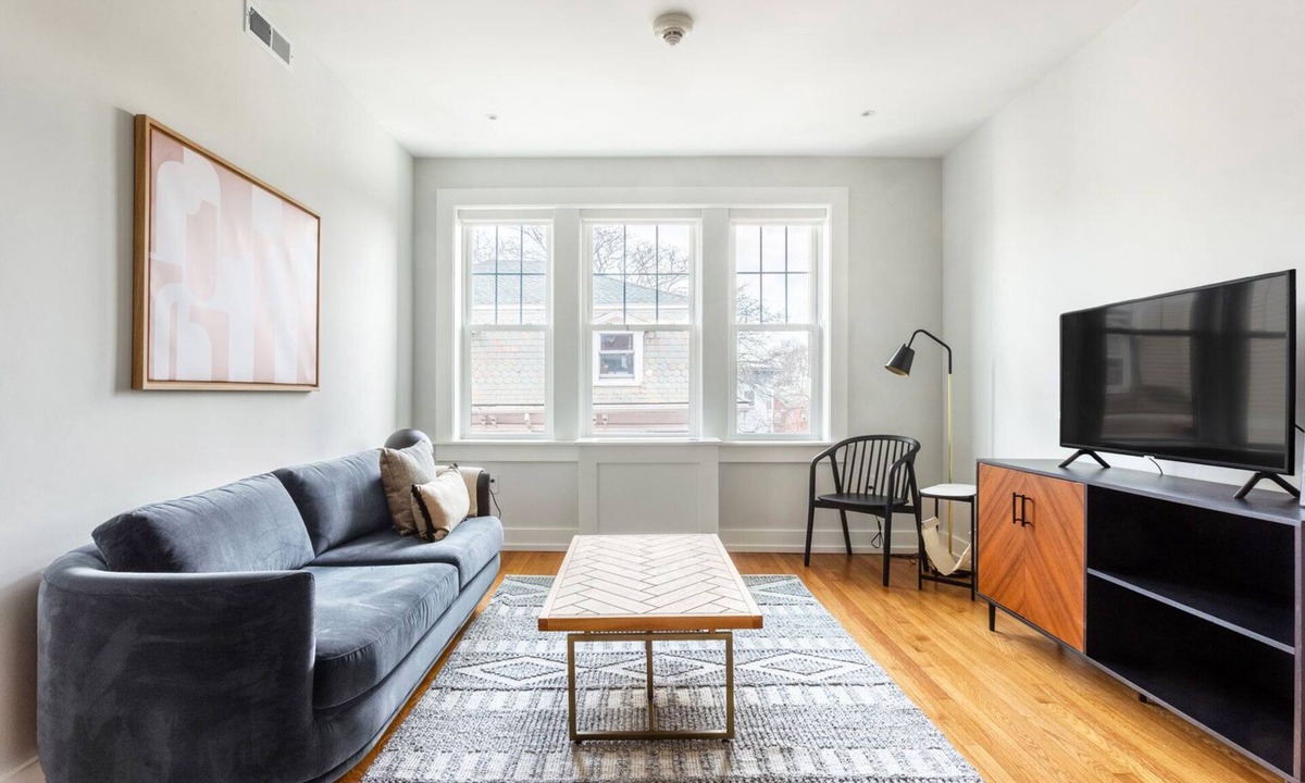 Agassiz Apartment | Well-Located Porter Square 1BR in Harvard Square by Blueground