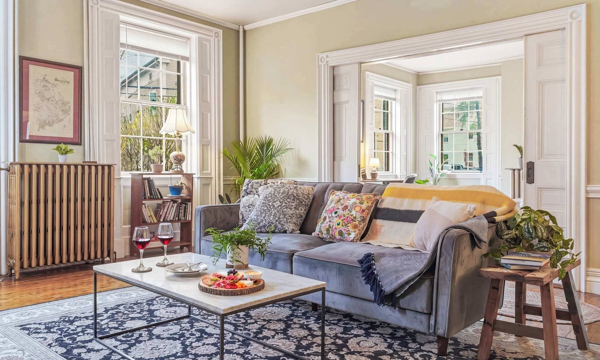 Parkside Apartment | West End Charm: Walk to All | Private Parking!