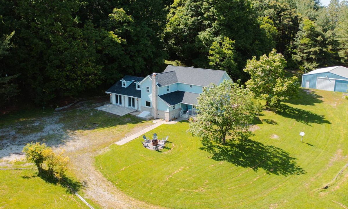Logan Cabin | Whispering Acres | Hocking Hills, Hot Tub, Firepit