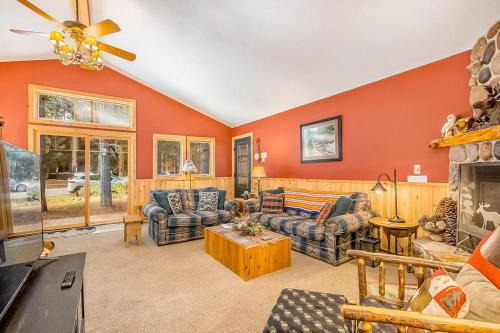 Thompsonville House | Whispering Pines