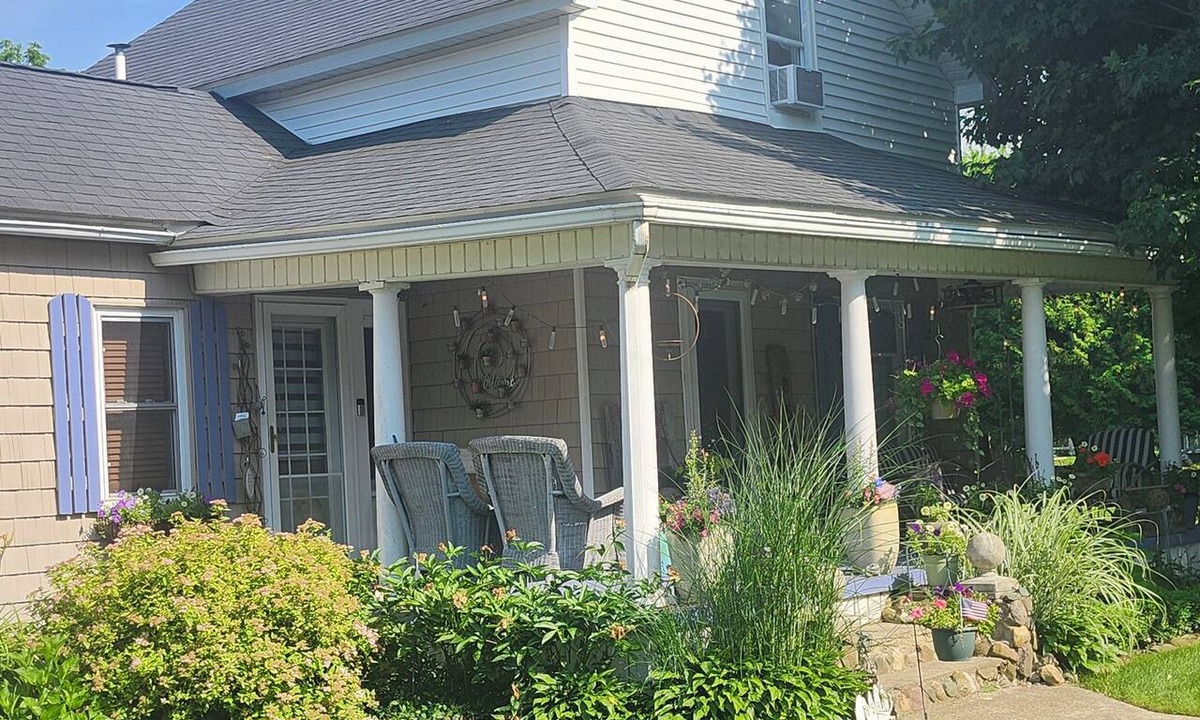 Port Austin House | Whole house w/Open plan; reno'd farmhouse style home w/cozy interiors. Dogs OK