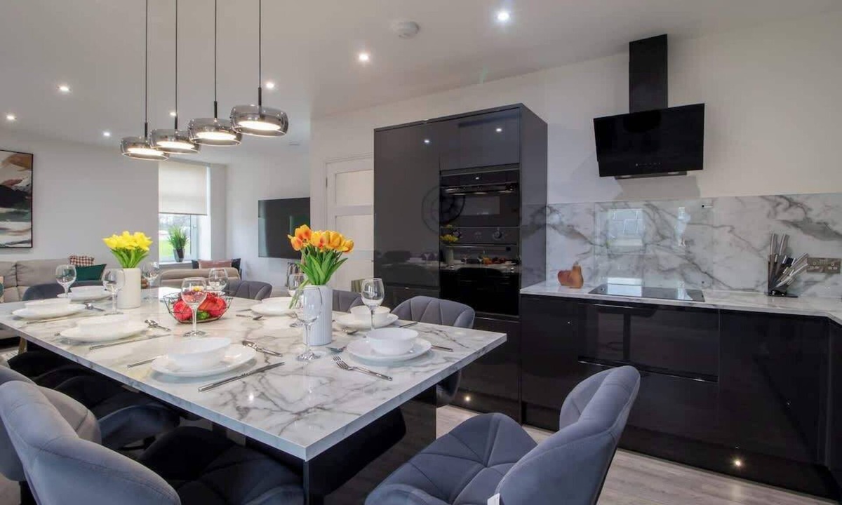 Auchengray House | William Wallace View - 5 Bedroom House Near Castle