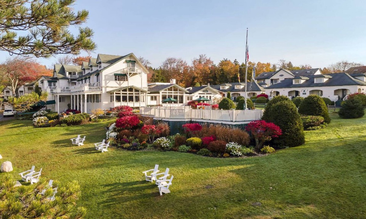 Boothbay Harbor Apartment | Windward Suite | Harbor View + Enclosed Porch