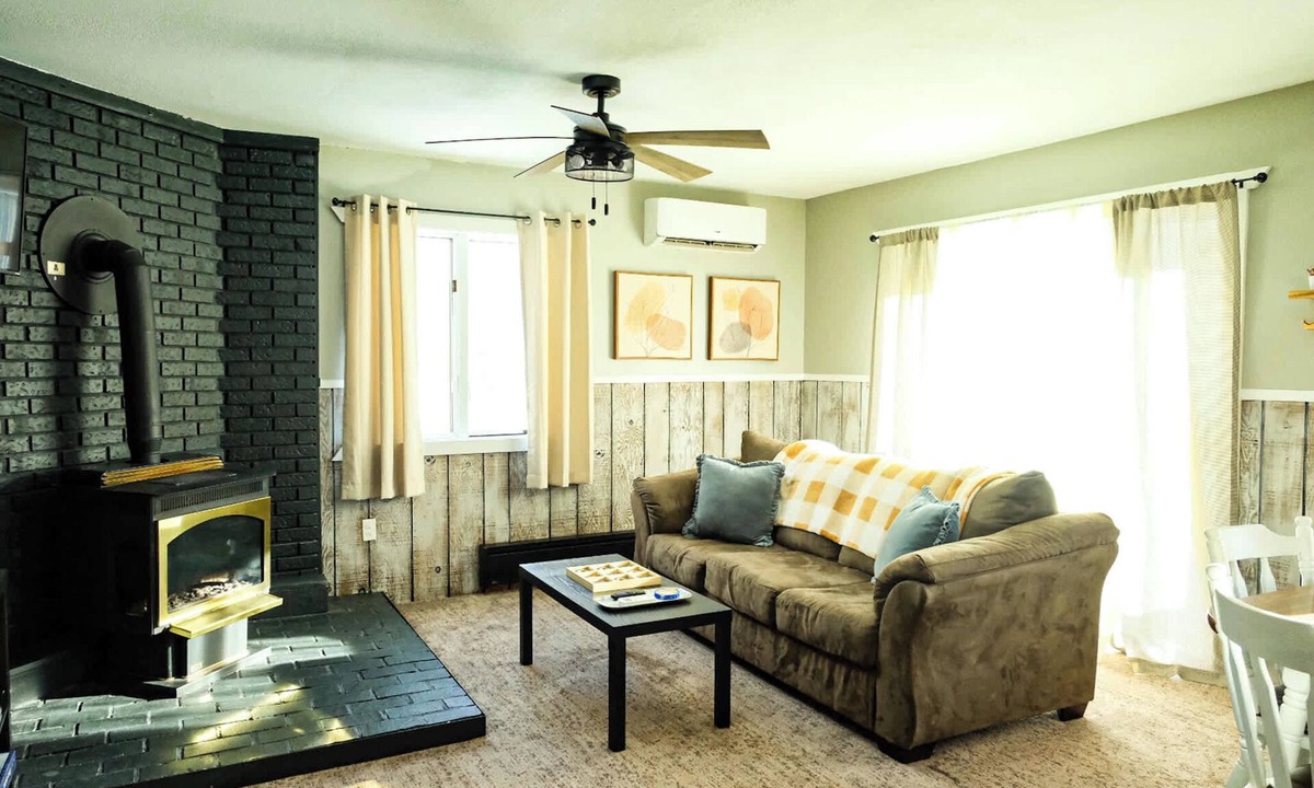 Bessemer Condo | Winter Vacation Chalet at Powderhorn Mountain
