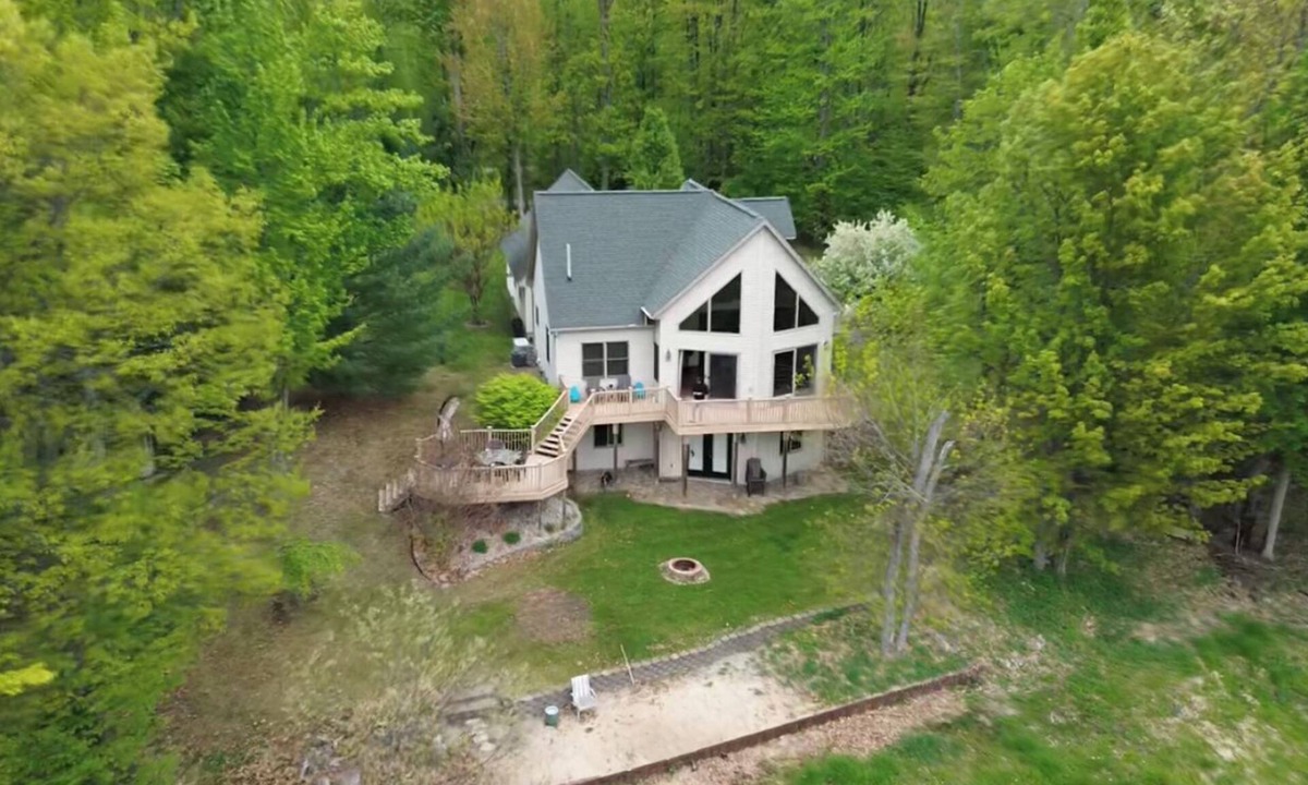 Hope House | Wixom Lake Up North Retreat
