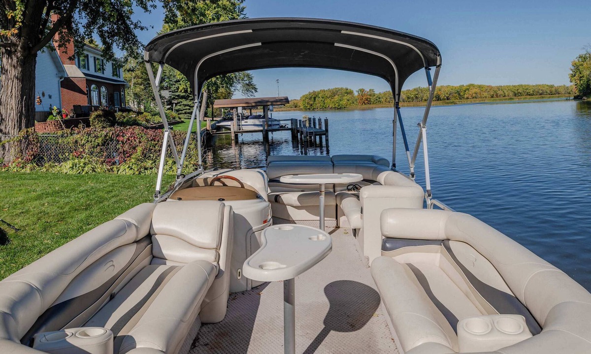 Fremont House | Wolf River Retreat - Sleeps 14