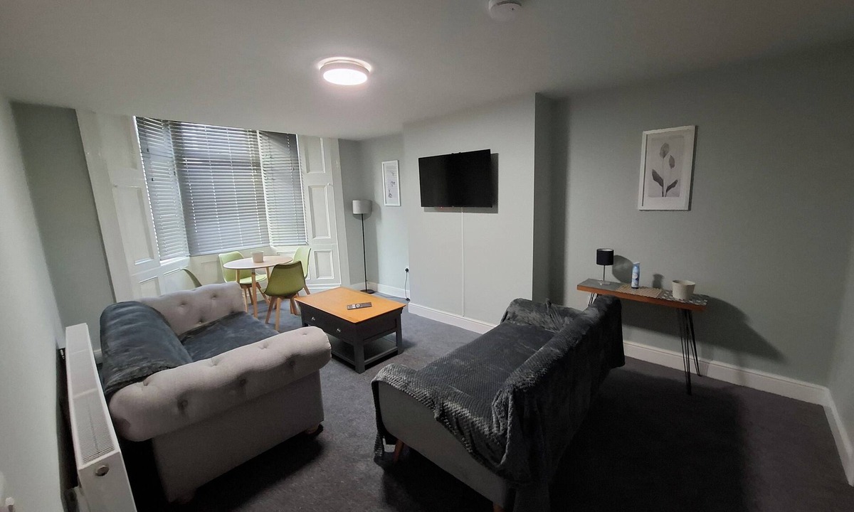 Sunderland House | Worcester Haven - Charming Sunderland House