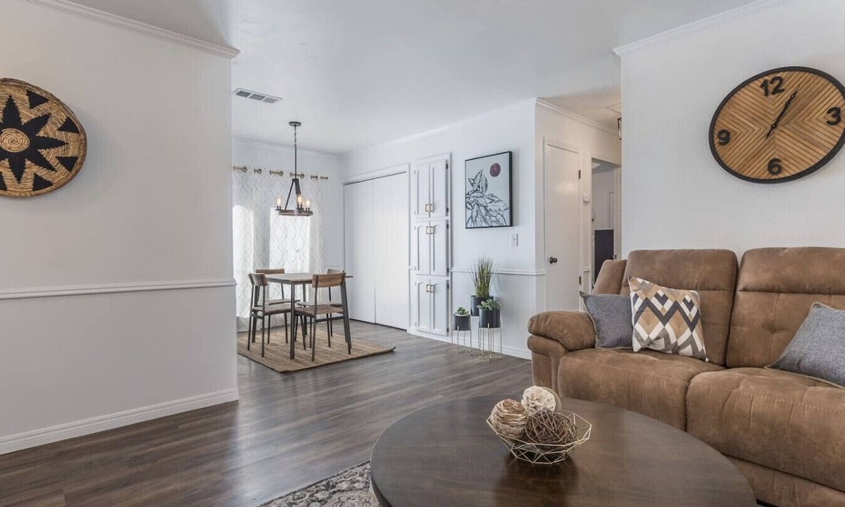 Amarillo House | Yellow City Retreat near hospitals, dining & I-40!