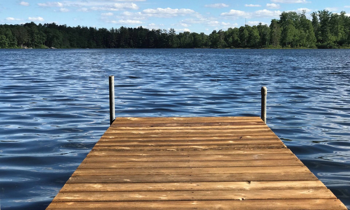Lac du Flambeau Cabin | Your Little Bit O’ Heaven: Historic Lakefront Log Cabin, Sandy Beach & Stars