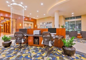 2-Star Hotel ∙ Hampton Inn & Suites Owensboro Downtown Waterfront