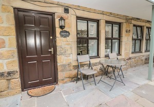Alnwick VI, ALNWICK