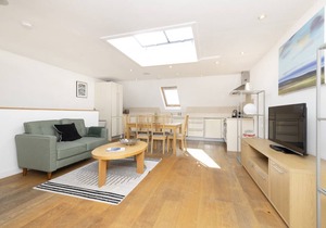Apartment ∙ 2 bedrooms ∙ 4 guests