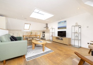 Apartment ∙ 2 bedrooms ∙ 4 guests