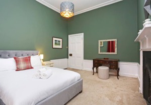 Apartment ∙ 3 bedrooms ∙ 6 guests