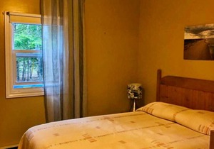 Bide-A-While - 2 Bedroom Cottage Forest & Lake PEI Cottages