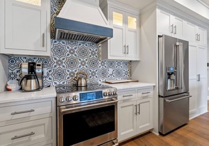 Downtown Sister Bay Waterfront Condo – Walk to Everything