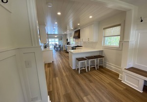 Lakefront Luxury Home with Private Pier, Sleeps 18, 3rd Night Free this Spring